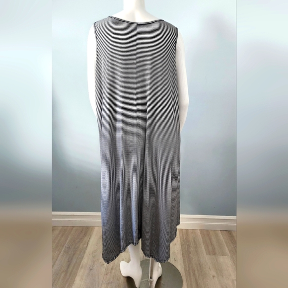 [1X] Nyah Black & White Stripe Tank Dress - Picture 3 of 10